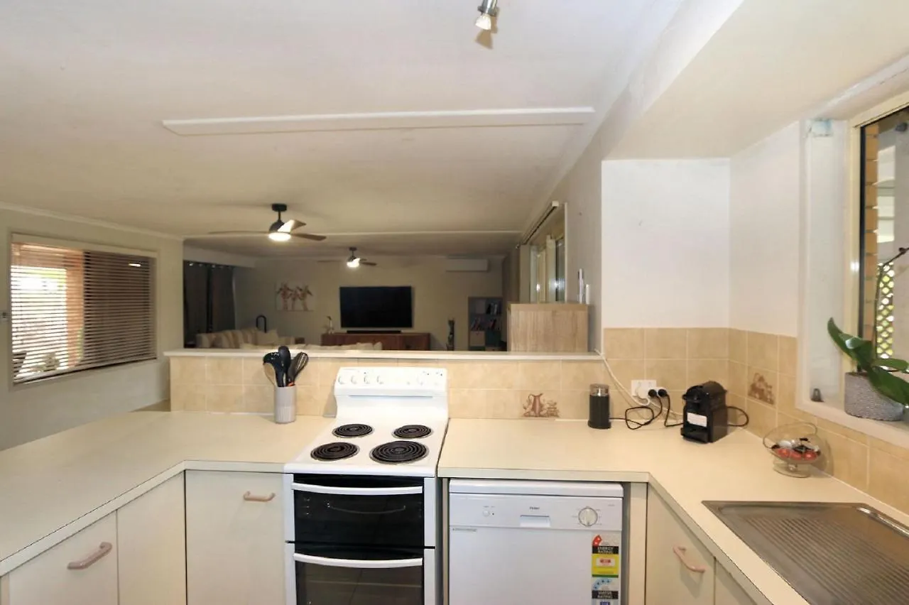 22 Durdins Road Bargara Hotell Pensionat